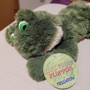 Kellytoy Soft-Touch Floppies Plush in Green and White
